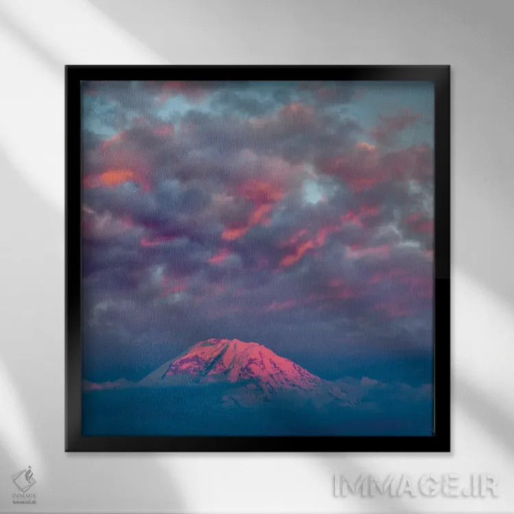 تابلو کوه رینیر در غروب، ایالت واشنگتن اثر آدام جونز - نمای قابدار مشکی