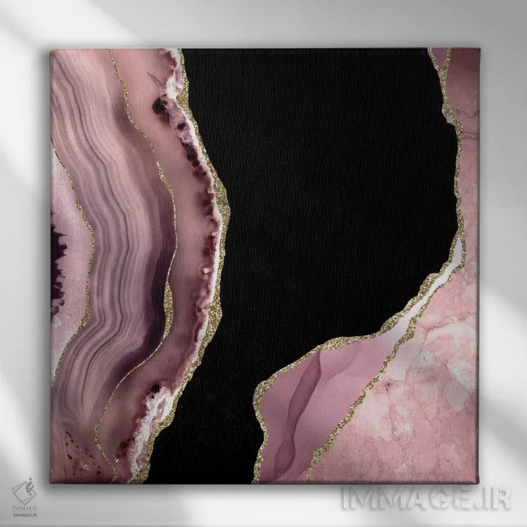 تابلو بافت عقیق طلایی با تهرنگ ارغوانی شماره ۱ اثر آلوک دیزاین - نمای روبهرو روی دیوار