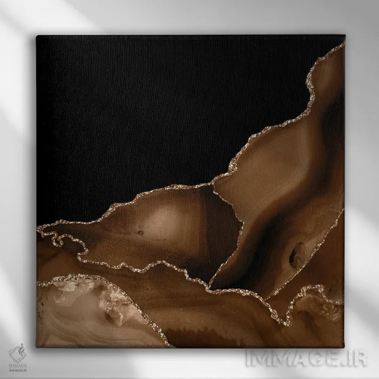 تابلو بافت عقیق طلایی قهوهای شماره ۳ اثر آلوک دیزاین - نمای روبهرو روی دیوار