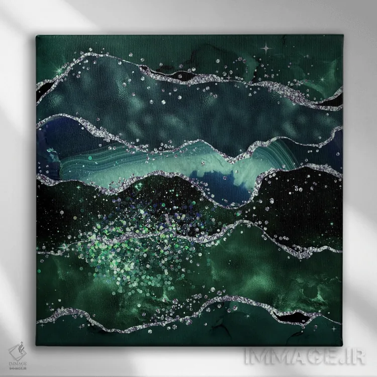 تابلو بافت عقیق زمردی براق شماره ۵ اثر آلوک دیزاین - نمای روبهرو روی دیوار