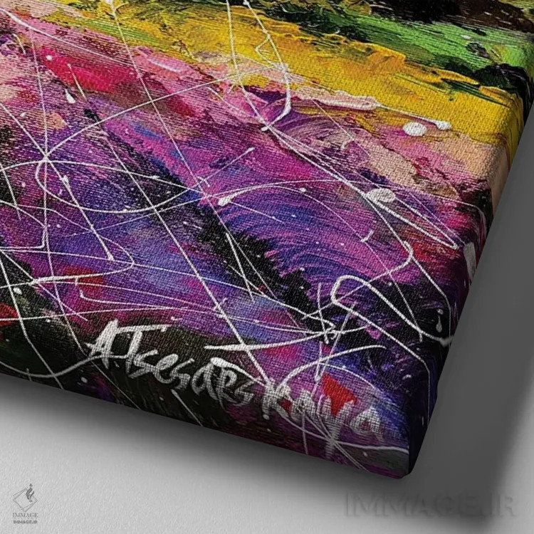 تابلو مزرعه اسطوخودوس با کوه اثر آلیاکساندرا تسسارسکایا - نمای نزدیک بافت بوم