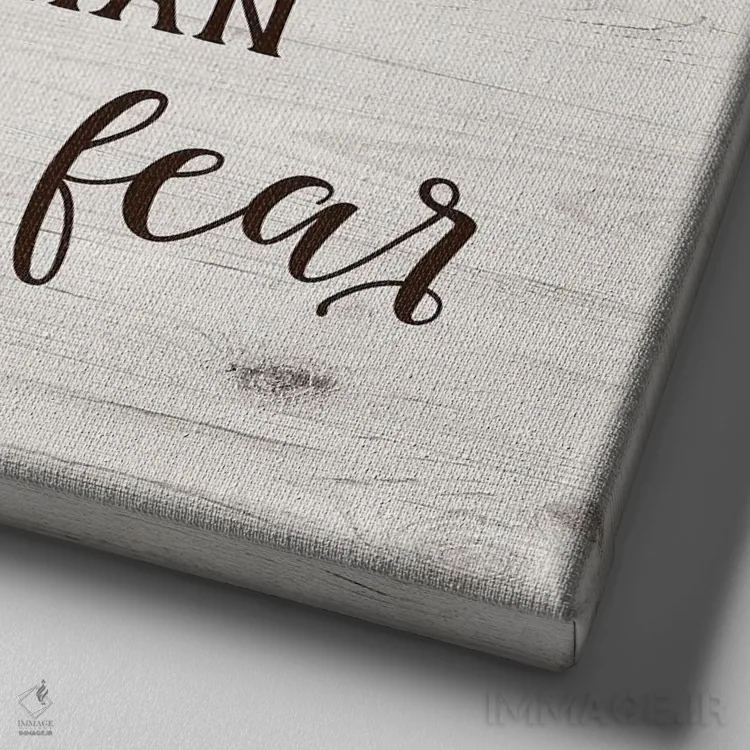 تابلو بزرگتر از ترس اثر آماندا موری - نمای نزدیک بافت بوم