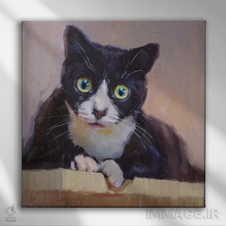 تابلو پرترهٔ گربهٔ سیاه با چشمان سبز اثر الکس مووچون - نمای روبهرو روی دیوار