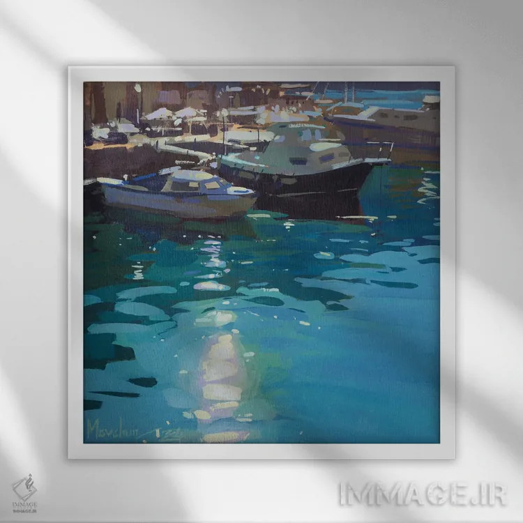 تابلو اسکلهٔ آفتابی، قایقها نزدیک اسکله اثر الکس مووچون - نمای قابدار سفید