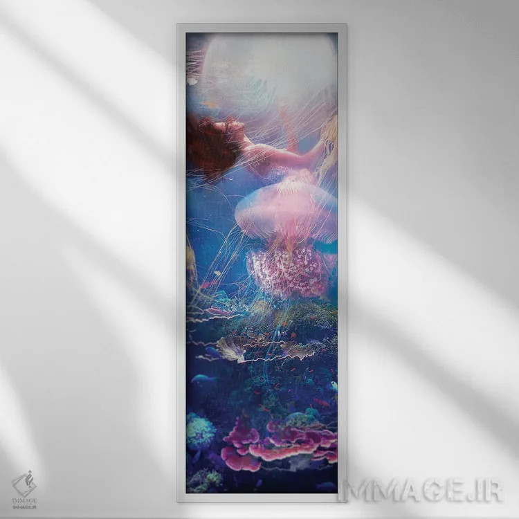 تابلو دریا میرقصد اثر کلودیا مککینی - نمای قابدار سفید