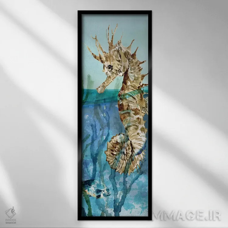تابلو اسب دریایی دلری ۲ اثر کارول رابینسون - نمای قابدار مشکی