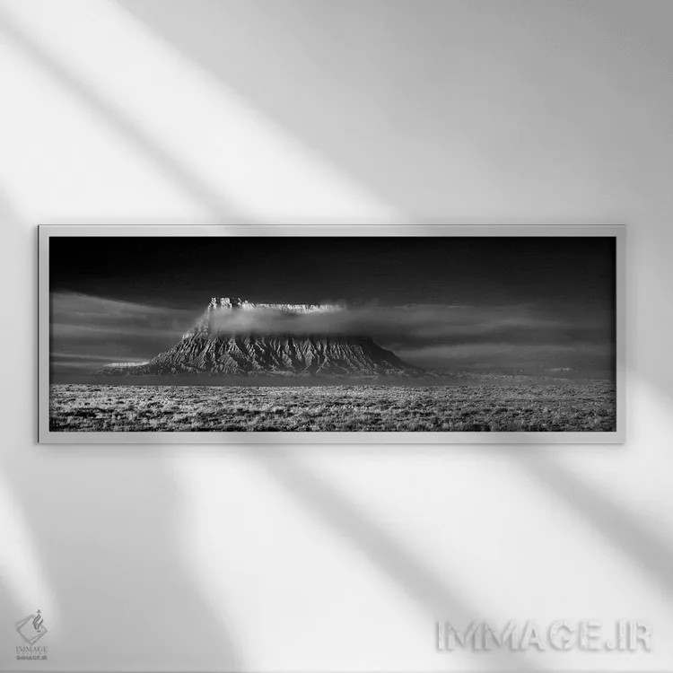 تابلو کشتی ارواح اثر داستین لِفور - نمای قابدار سفید