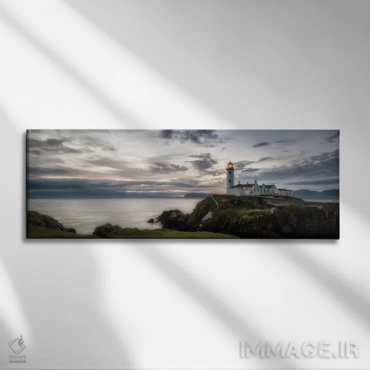 تابلو نمای سراسری فانوس دریایی اثر دنی هد - نمای روبهرو روی دیوار