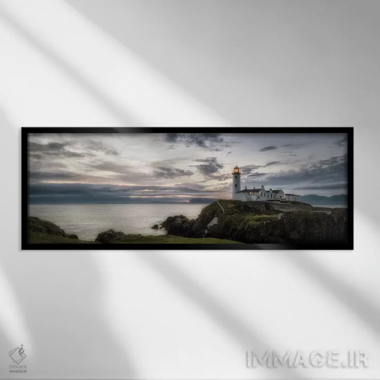 تابلو نمای سراسری فانوس دریایی اثر دنی هد - نمای قابدار مشکی