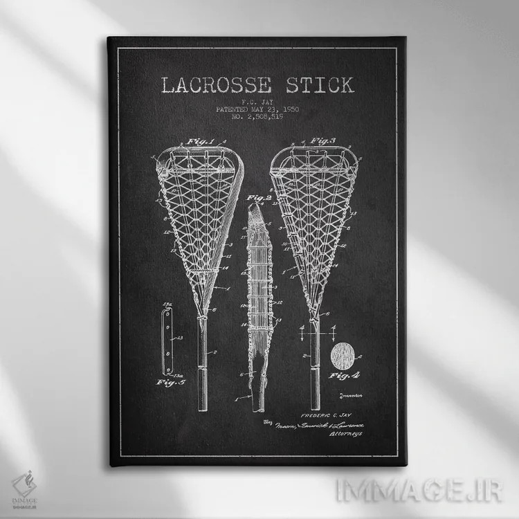 تابلو نقشهٔ ثبت اختراع چوب لاکراس (زغالسنگی) اثر پیکسل کهنه (استودیو/نام هنری) - نمای روبهرو روی دیوار