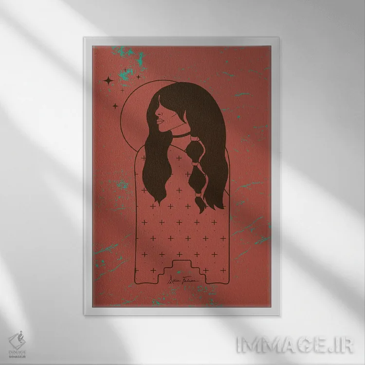 تابلو دختر ماه در آدوبی (رنگ یا مادهٔ آجر گلی) اثر آلی فالکن - نمای قابدار سفید