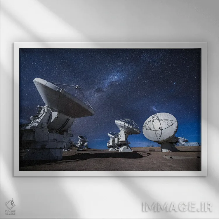 تابلو تلسکوپ آلما و کهکشان راه شیری اثر الکس جی پرز - نمای قابدار سفید