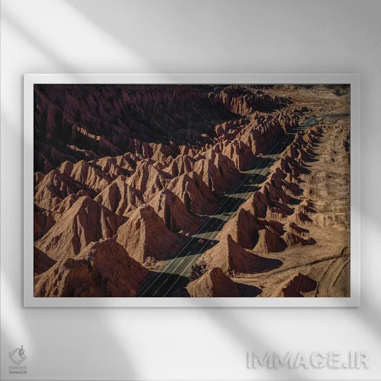 تابلو جاده اصلی صحرای آتاکاما اثر الکس جی پرز - نمای قابدار سفید