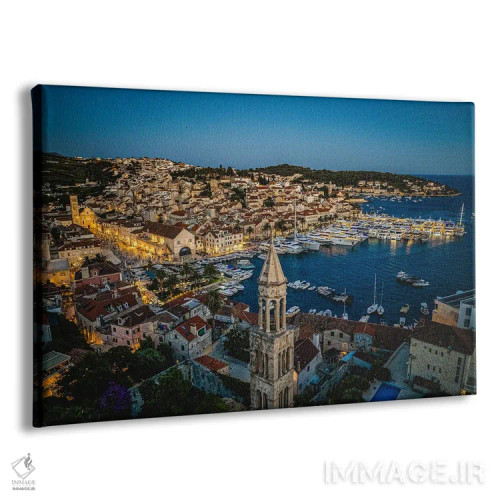 تابلو بندر و شهر هوار در ساعت آبی اثر الکس جی پرز - نمای پرسپکتیو محصول