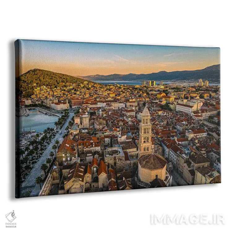 تابلو طلوع آفتاب بر برج ناقوس مرکز شهر قدیمی اسپلیت اثر الکس جی پرز - نمای پرسپکتیو محصول