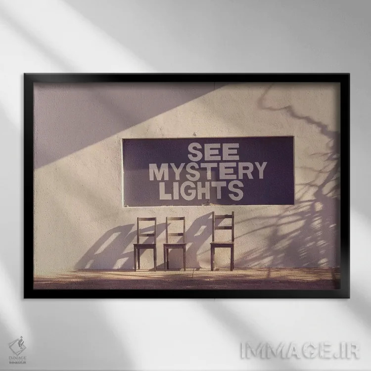 تابلو تماشای نورهای اسرارآمیز اثر آن هادک - نمای قابدار مشکی