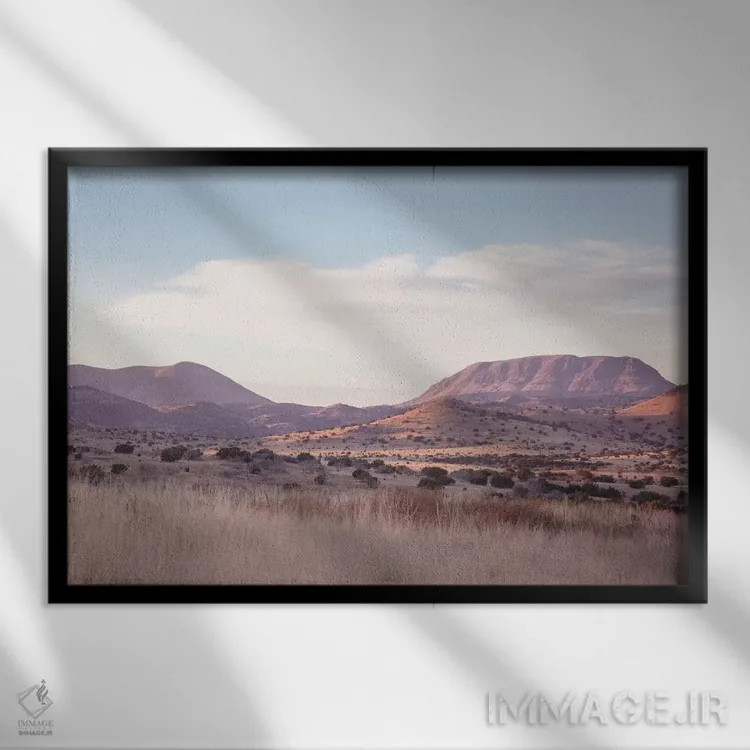 تابلو غروب بر فراز مارفا اثر آن هادک - نمای قابدار مشکی