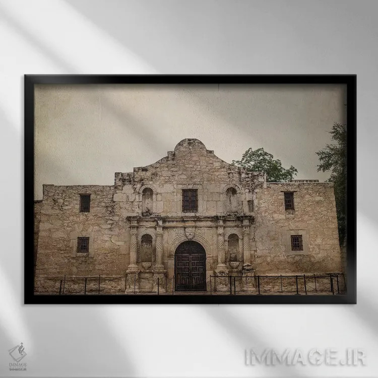 تابلو آلامو (یادبود تاریخی در سن آنتونیو) اثر آن هادک - نمای قابدار مشکی