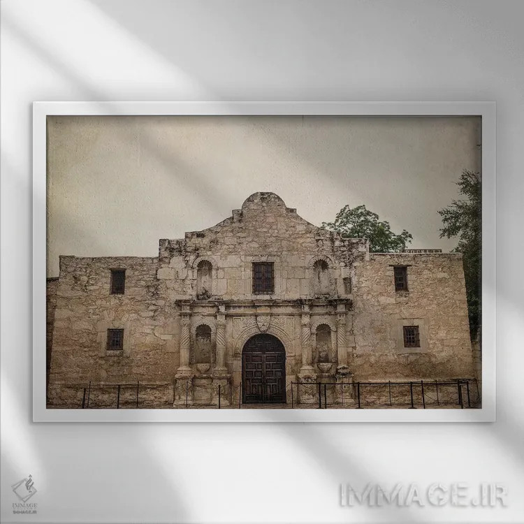 تابلو آلامو (یادبود تاریخی در سن آنتونیو) اثر آن هادک - نمای قابدار سفید