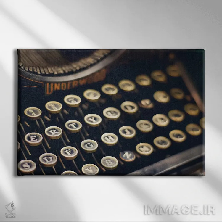 تابلو تایپ کن! (به صورت دستور یا ترغیب) اثر آن هادک - نمای روبهرو روی دیوار