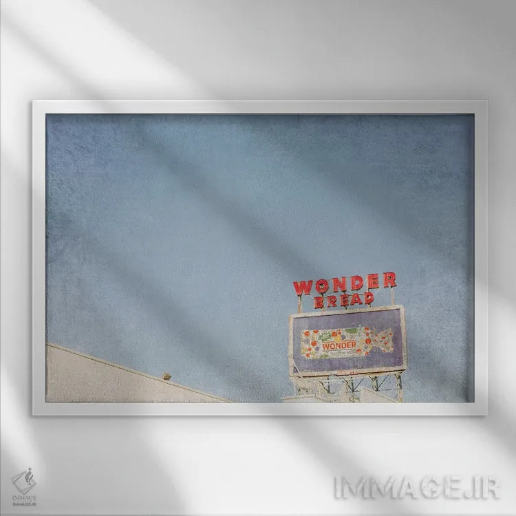 تابلو نان واندربرد (برند معروف نان در آمریکا) اثر آن هادک - نمای قابدار سفید