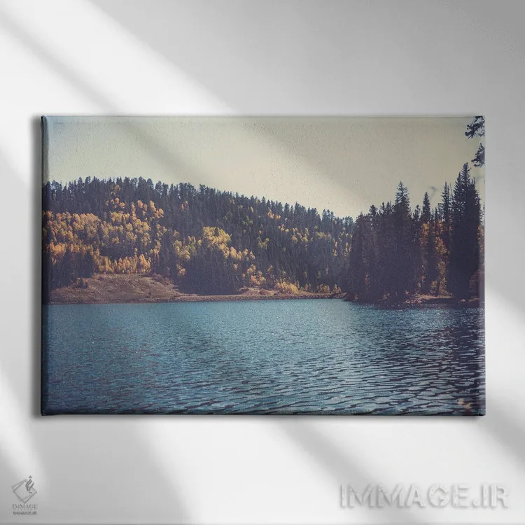 تابلو دریاچه کوهستانی کلرادو در پاییز اثر آن هادک - نمای روبهرو روی دیوار