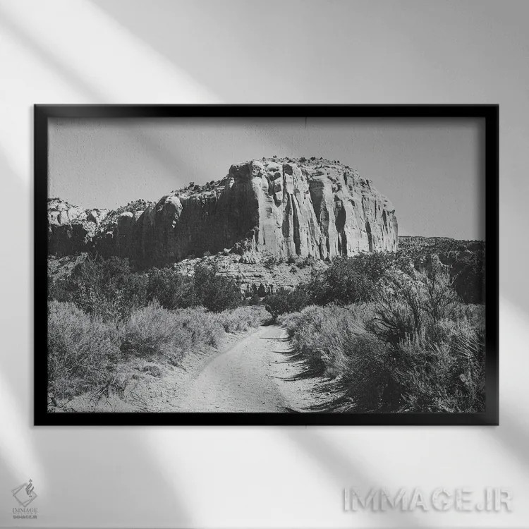 تابلو مزرعه ارواح II؛ منظره نیومکزیکو اثر آن هادک - نمای قابدار مشکی