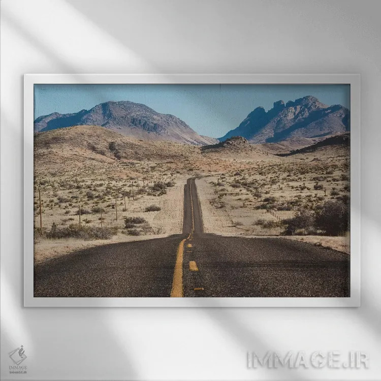 تابلو بزرگراه بیابانی اثر آن هادک - نمای قابدار سفید