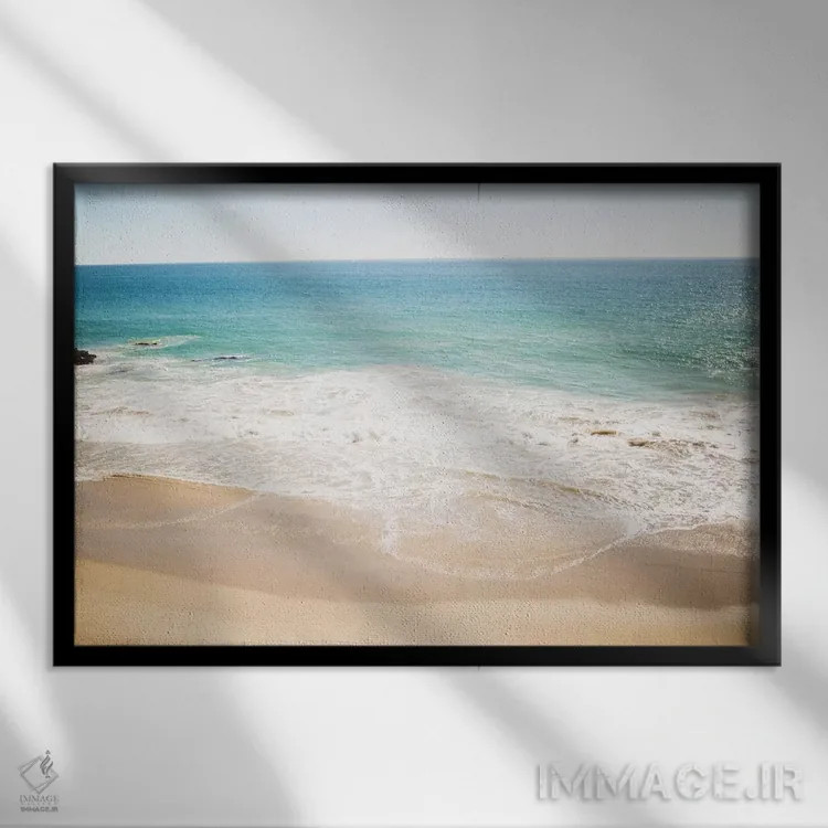 تابلو مالیبو اثر آن هادک - نمای قابدار مشکی