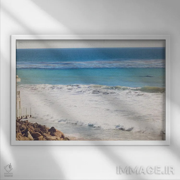 تابلو گرباورها مالیبو ۲ اثر آن هادک - نمای قابدار سفید