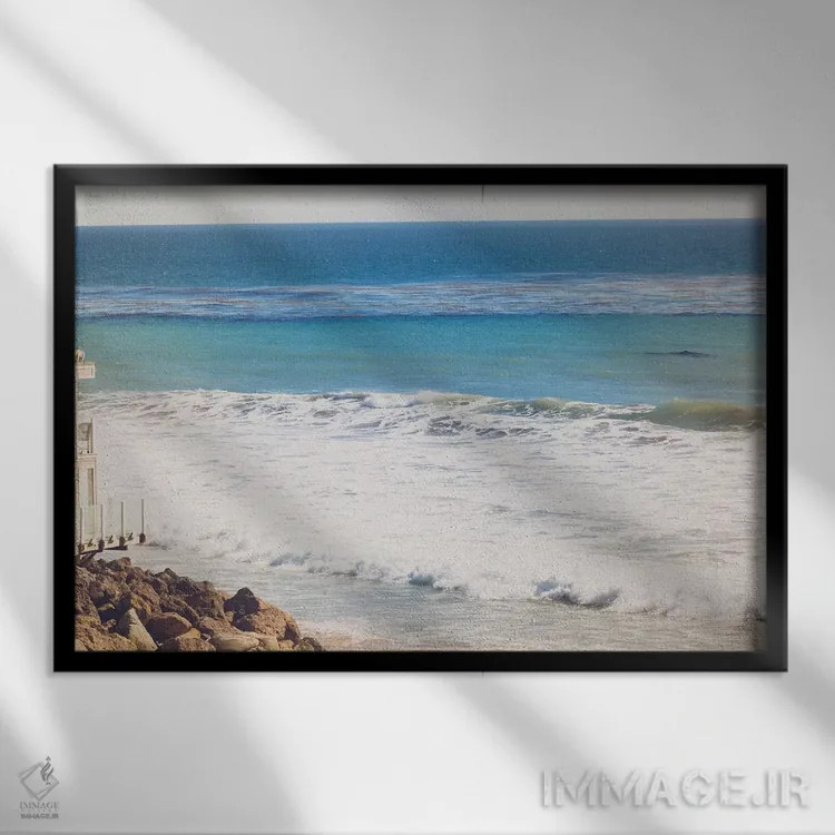 تابلو گرباورها مالیبو ۲ اثر آن هادک - نمای قابدار مشکی