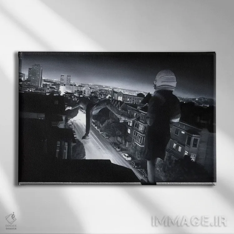 تابلو هیچوقت نمیفهمی کی باید ساکت بشوی اثر الک هاکسلی - نمای روبهرو روی دیوار