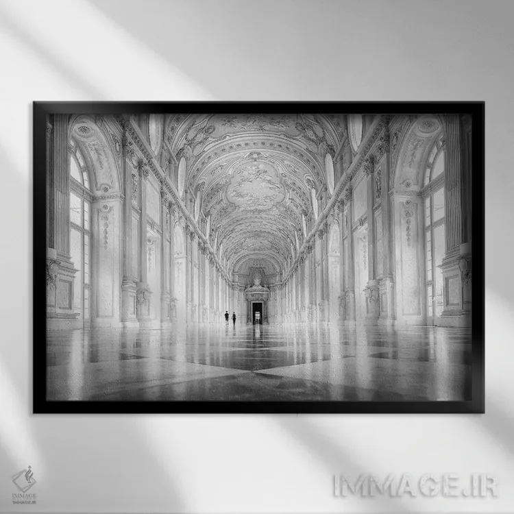 تابلو گمشده در نور اثر آیدا یانِوا - نمای قابدار مشکی