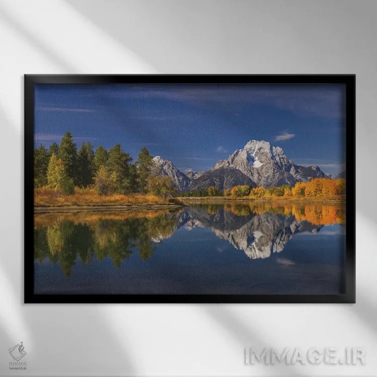تابلو نمای پاییزی کوه موران و رود اسنیک، پارک ملی گرند تتون، وایومینگ (۱) اثر آدام جونز - نمای قابدار مشکی