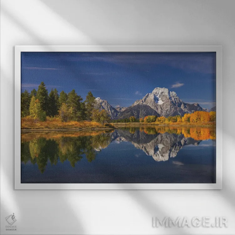 تابلو نمای پاییزی کوه موران و رود اسنیک، پارک ملی گرند تتون، وایومینگ (۱) اثر آدام جونز - نمای قابدار سفید