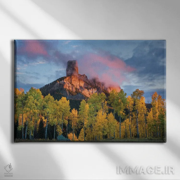 تابلو صخره چمنی راک در غروب، رشته کوه سیمران در پاییز، رشته کوه سن خوان، کلرادو اثر آدام جونز - نمای روبهرو روی دیوار