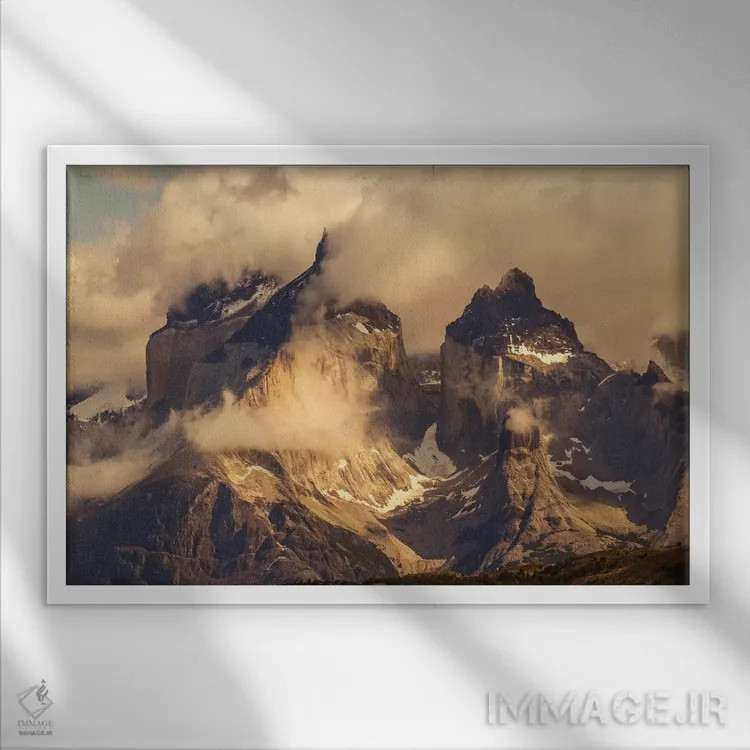 تابلو کوهستان پائینه، پارک ملی تورس دل پائینه، شیلی، پاتاگونیا اثر آدام جونز - نمای قابدار سفید