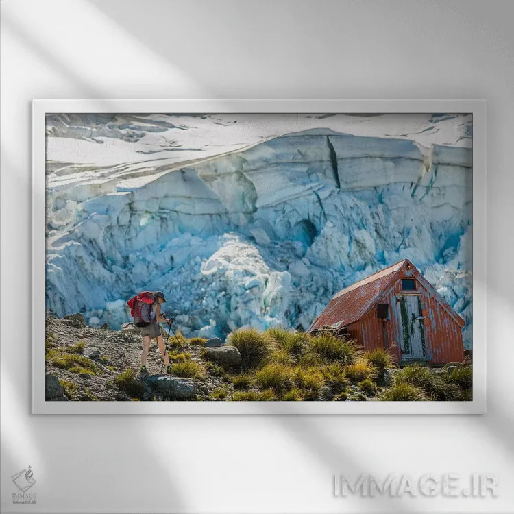 تابلو پیادهروی روزانه کنار پناهگاه سفتون، پارک ملی آئوراکی/کوه کوک، جزیره جنوبی، نیوزیلند اثر الکس بیوس - نمای قابدار سفید