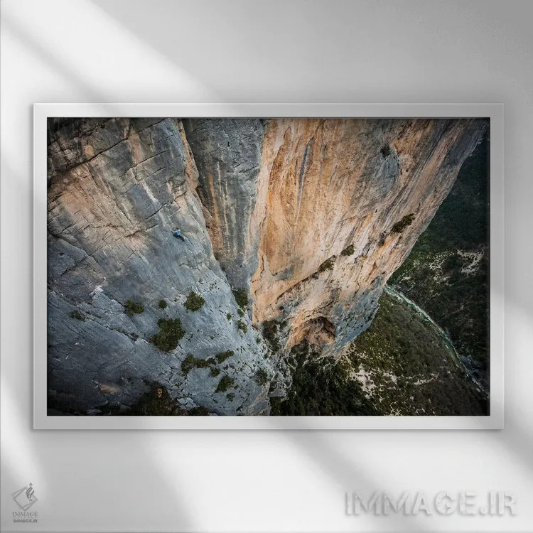 تابلو کوهنوردی آزاد در دوراندال، تنگههای وردون، آلپ-دو-اوت-پرووانس، پرووانس-آلپ-کوت دازور، فرانسه اثر الکس بیوس - نمای قابدار سفید