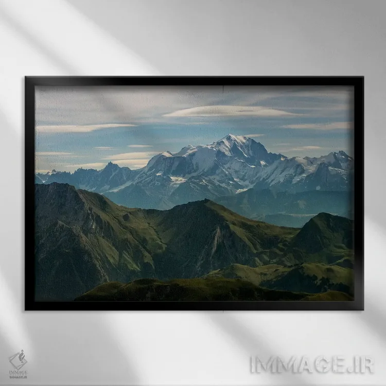 تابلو مون بلان از قله لا تورنت، تالوار، اوت سووآ، اورنی-رون-آلپ، فرانسه اثر الکس بیوس - نمای قابدار مشکی
