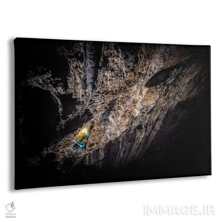 تابلو کوهنوردی در شب در آرکو، ترنتینو، ایتالیا اثر الکس بیوس - نمای پرسپکتیو محصول