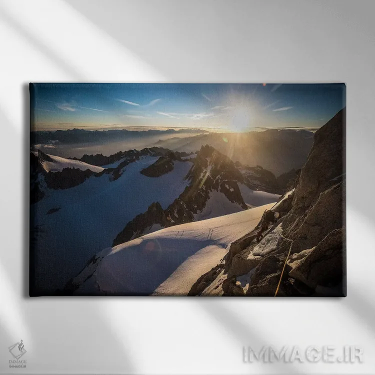 تابلو کوهنوردی روی آرت فوربز، ایگوئی دو شاردونه، شامونی، فرانسه اثر الکس بیوس - نمای روبهرو روی دیوار