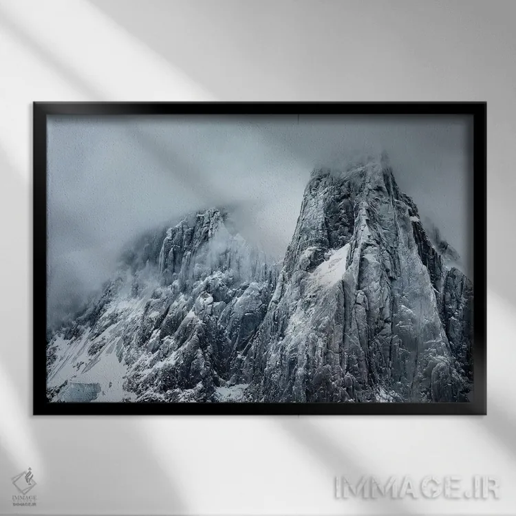 تابلو نمای کولاک زمستانی ایگوئی د درو، شامونی، فرانسه اثر الکس بیوس - نمای قابدار مشکی