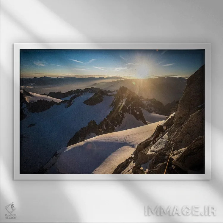 تابلو کوهنوردی روی آرت فوربز، ایگوئی دو شاردونه، شامونی، فرانسه اثر الکس بیوس - نمای قابدار سفید