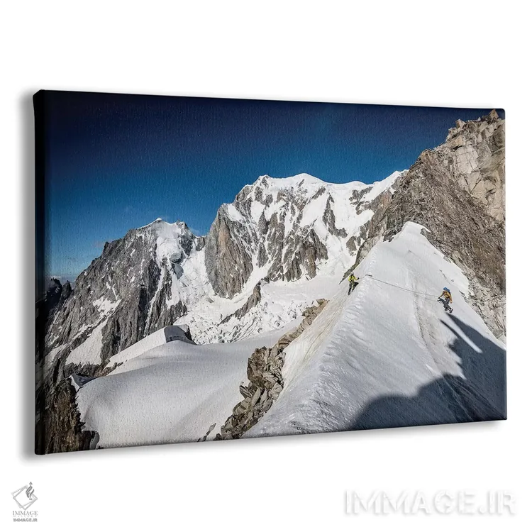 تابلو کوهنورد بر دیواره شرقی تور رونده، شامونی، فرانسه اثر الکس بیوس - نمای پرسپکتیو محصول
