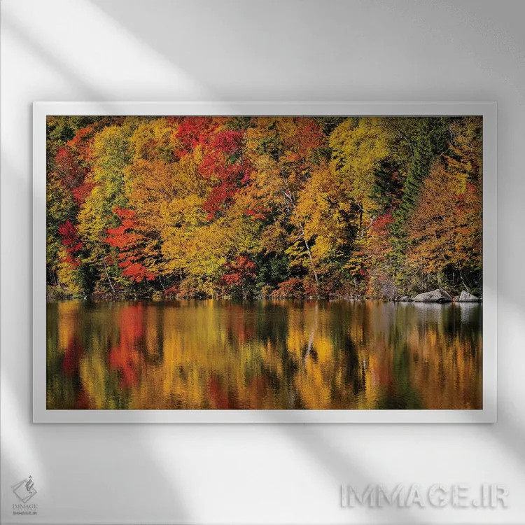 تابلو آمریکا، نیوهمپشایر، کوههای سفید، بازتابها در برکه راسل اثر آن کالینز - نمای قابدار سفید