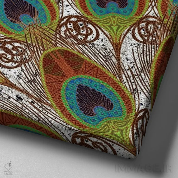 تابلو پرهای زیبای طاووس اثر آنجلیکا پارکر - نمای نزدیک بافت بوم