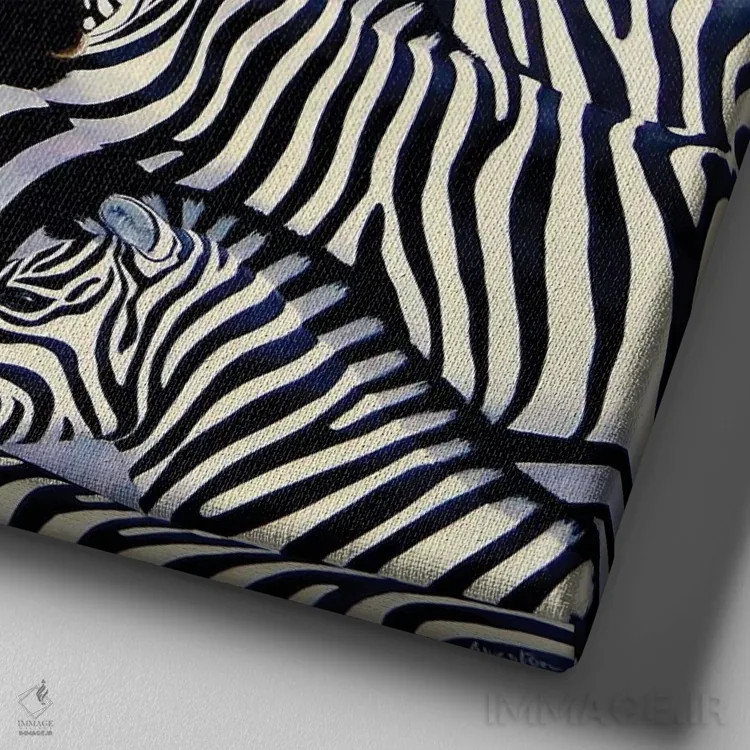 تابلو گورخر سوم اثر آلن وستون - نمای نزدیک بافت بوم