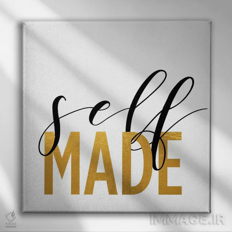 تابلو خودساخته اثر آنا کوآچ - نمای روبهرو روی دیوار