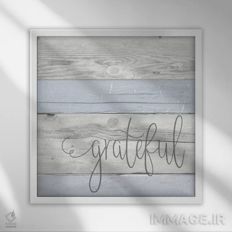 تابلو سپاسگزار اثر آنا کوآچ - نمای قابدار سفید